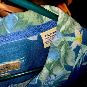 Nice near new 2x Tommy beautiful shirt